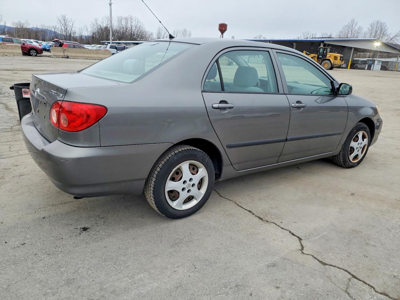 2005 TOYOTA COROLLA CE photo 3