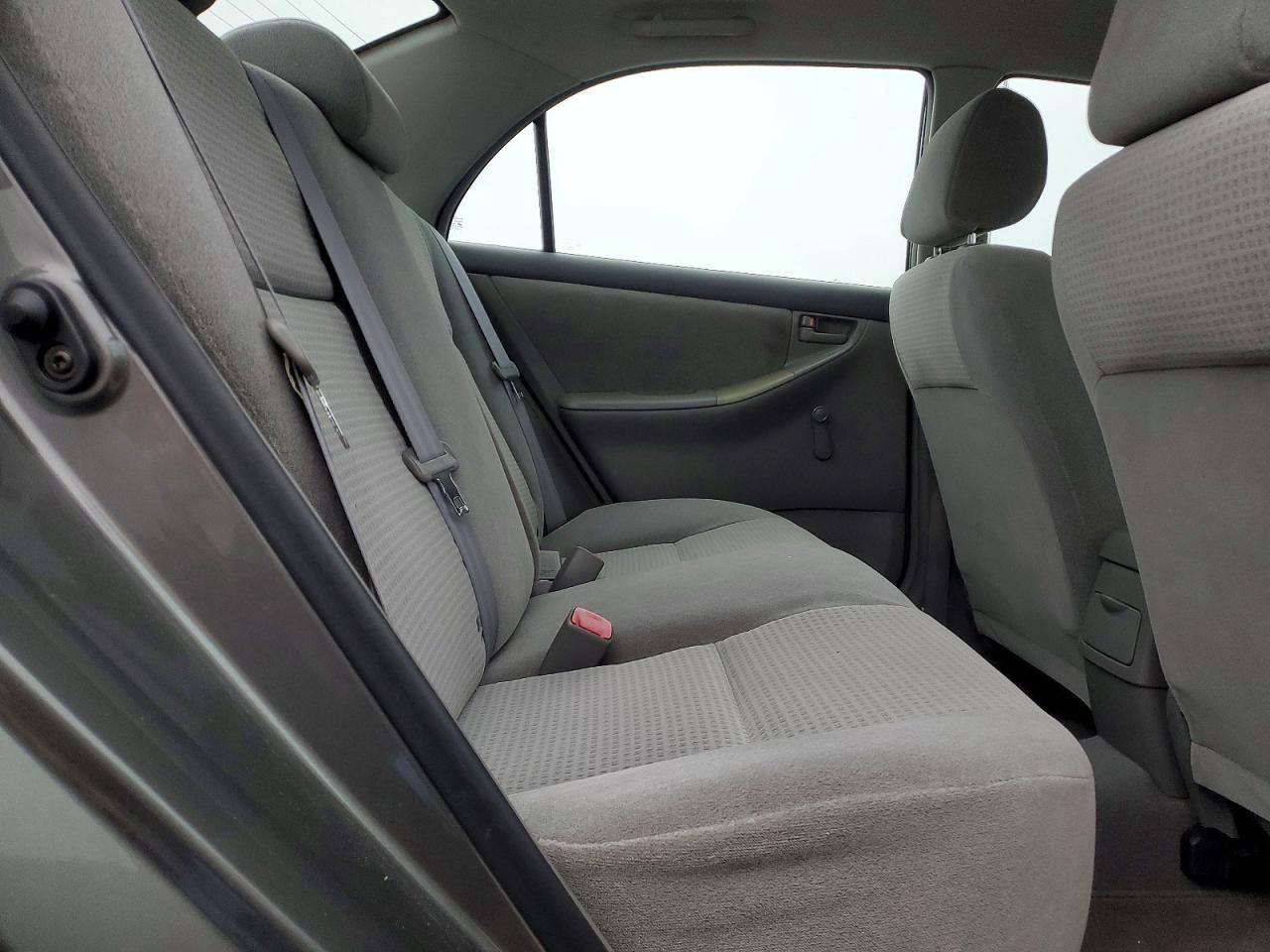 2005 TOYOTA COROLLA CE photo 10