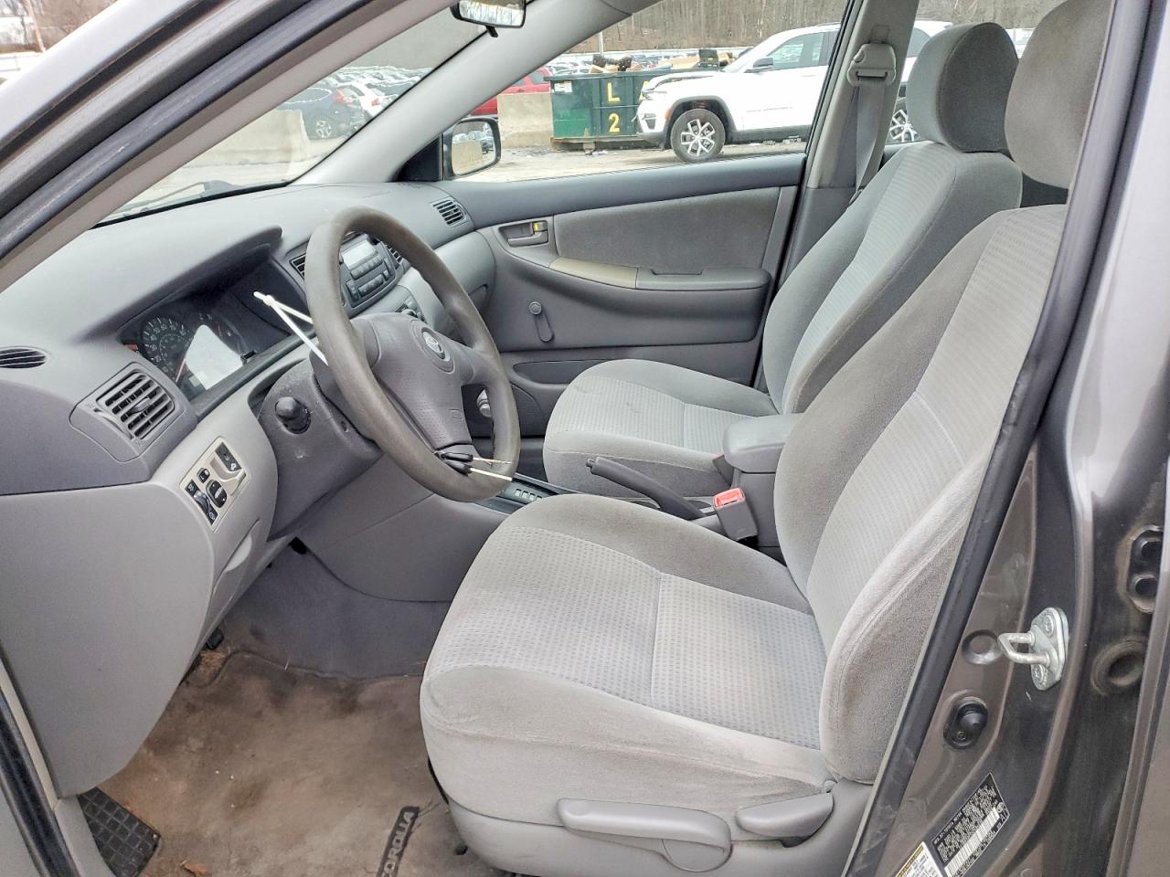 2005 TOYOTA COROLLA CE photo 7