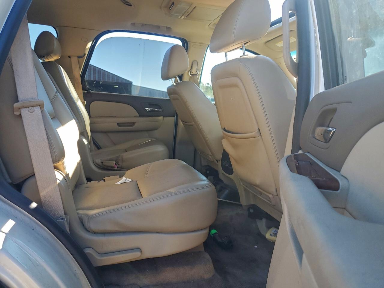 2009 CHEVROLET TAHOE C1500 LTZ photo 11