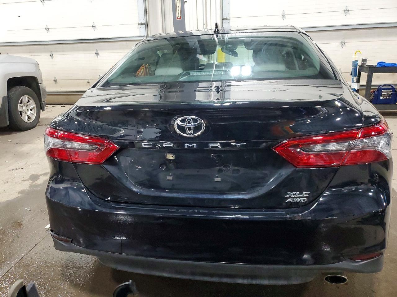 2024 TOYOTA CAMRY photo 6