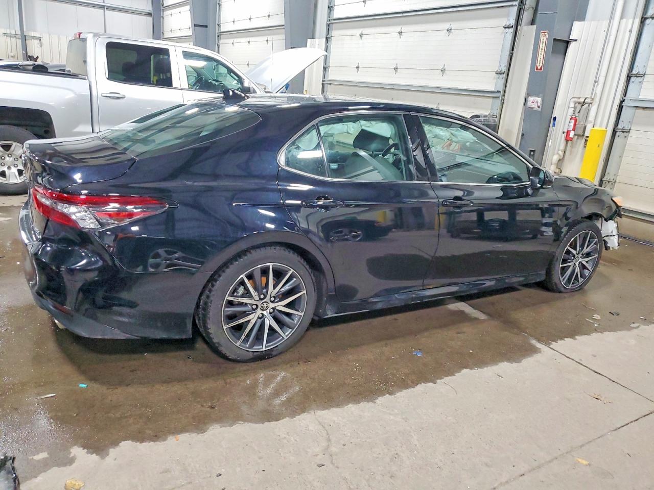 2024 TOYOTA CAMRY photo 3