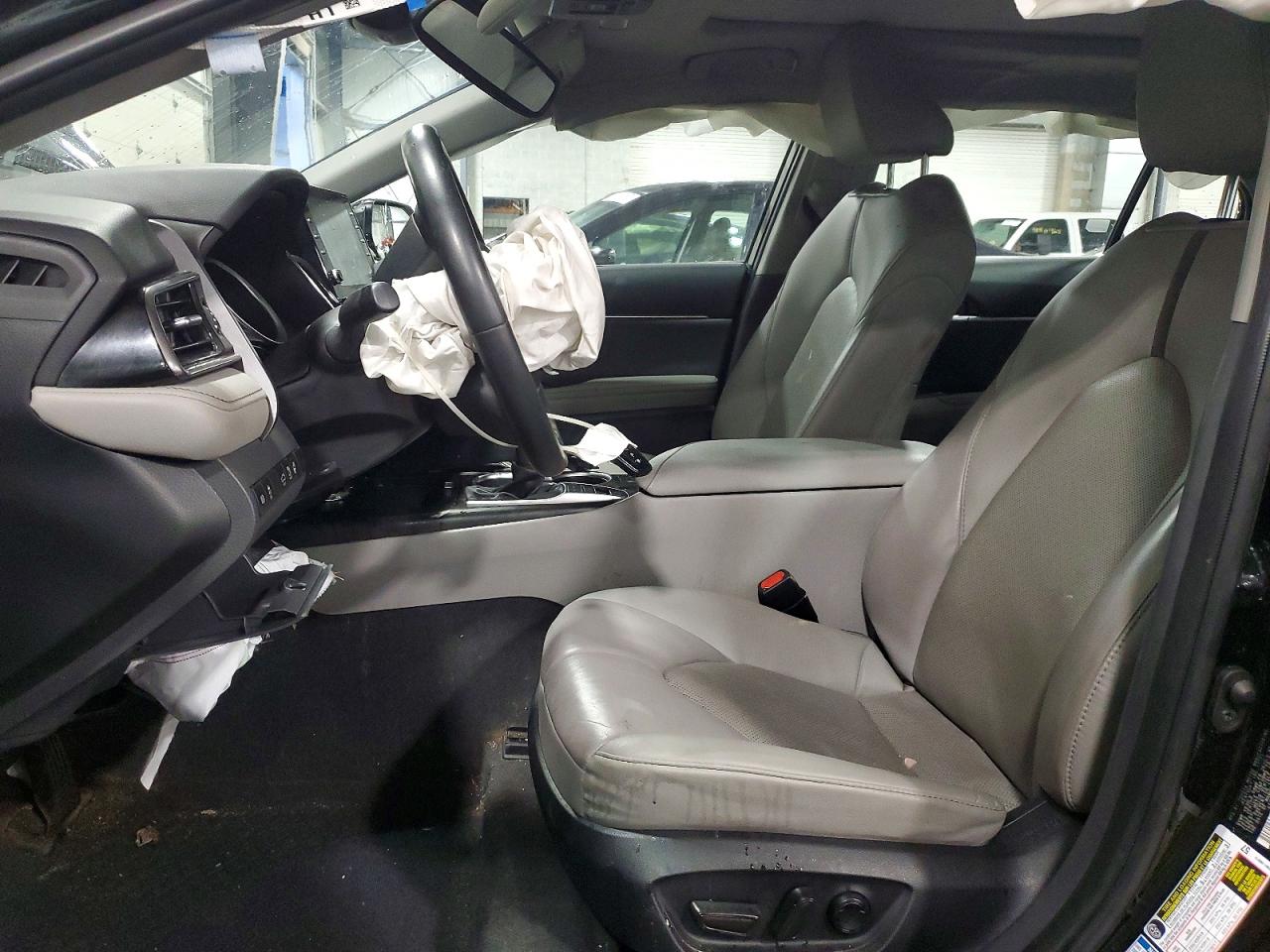 2024 TOYOTA CAMRY photo 7