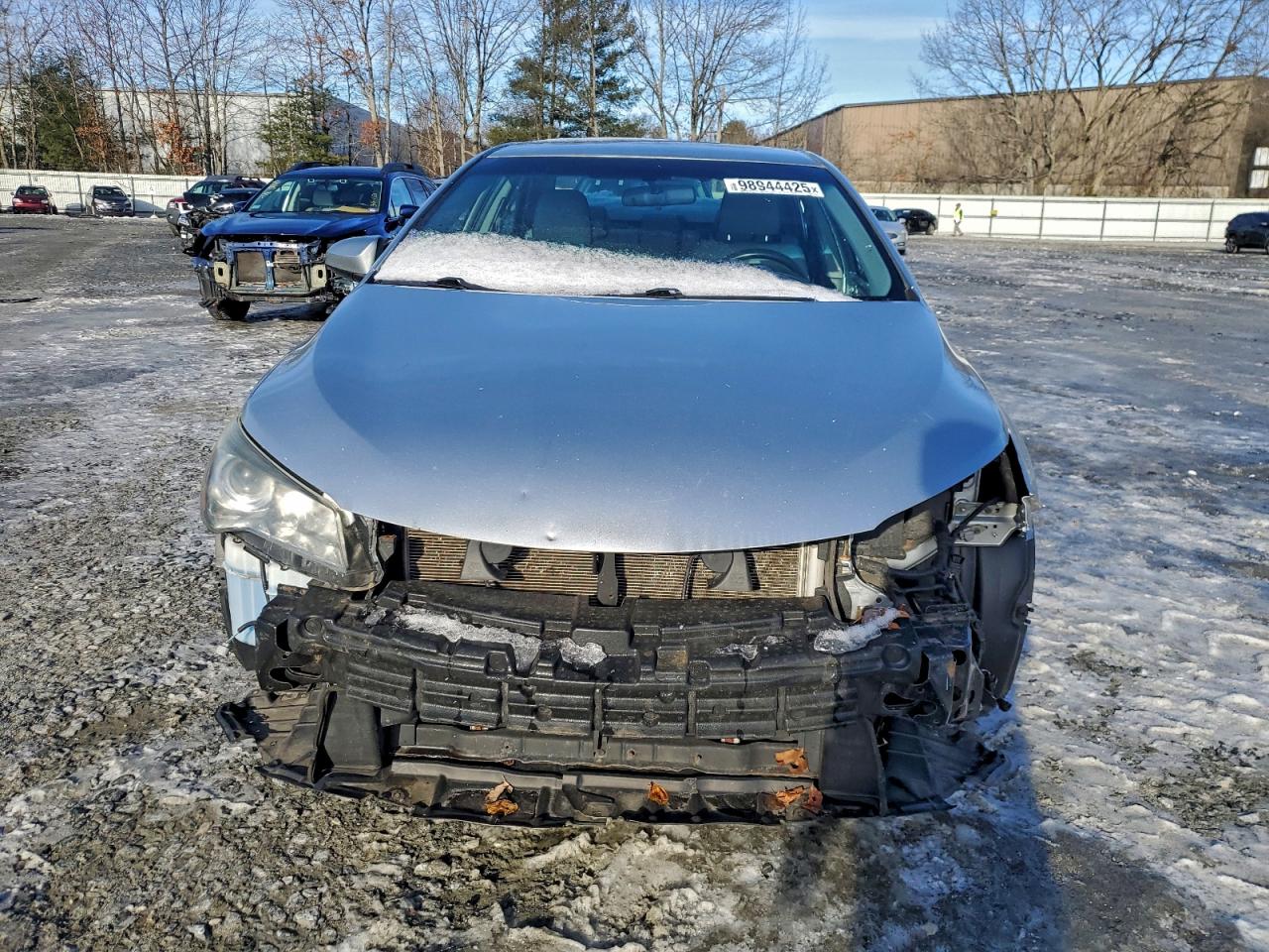 2015 TOYOTA CAMRY LE photo 5