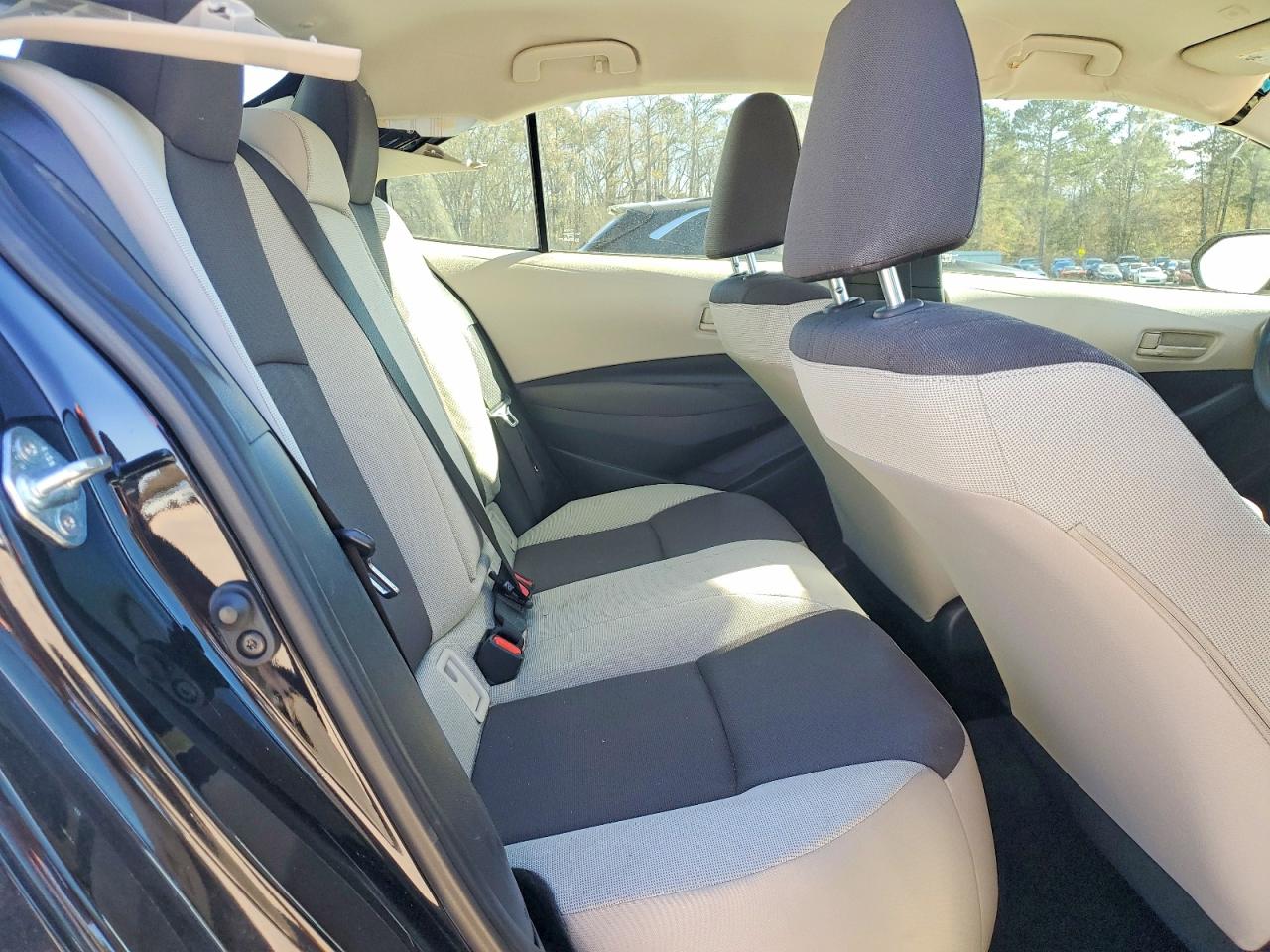 2023 TOYOTA COROLLA LE photo 19