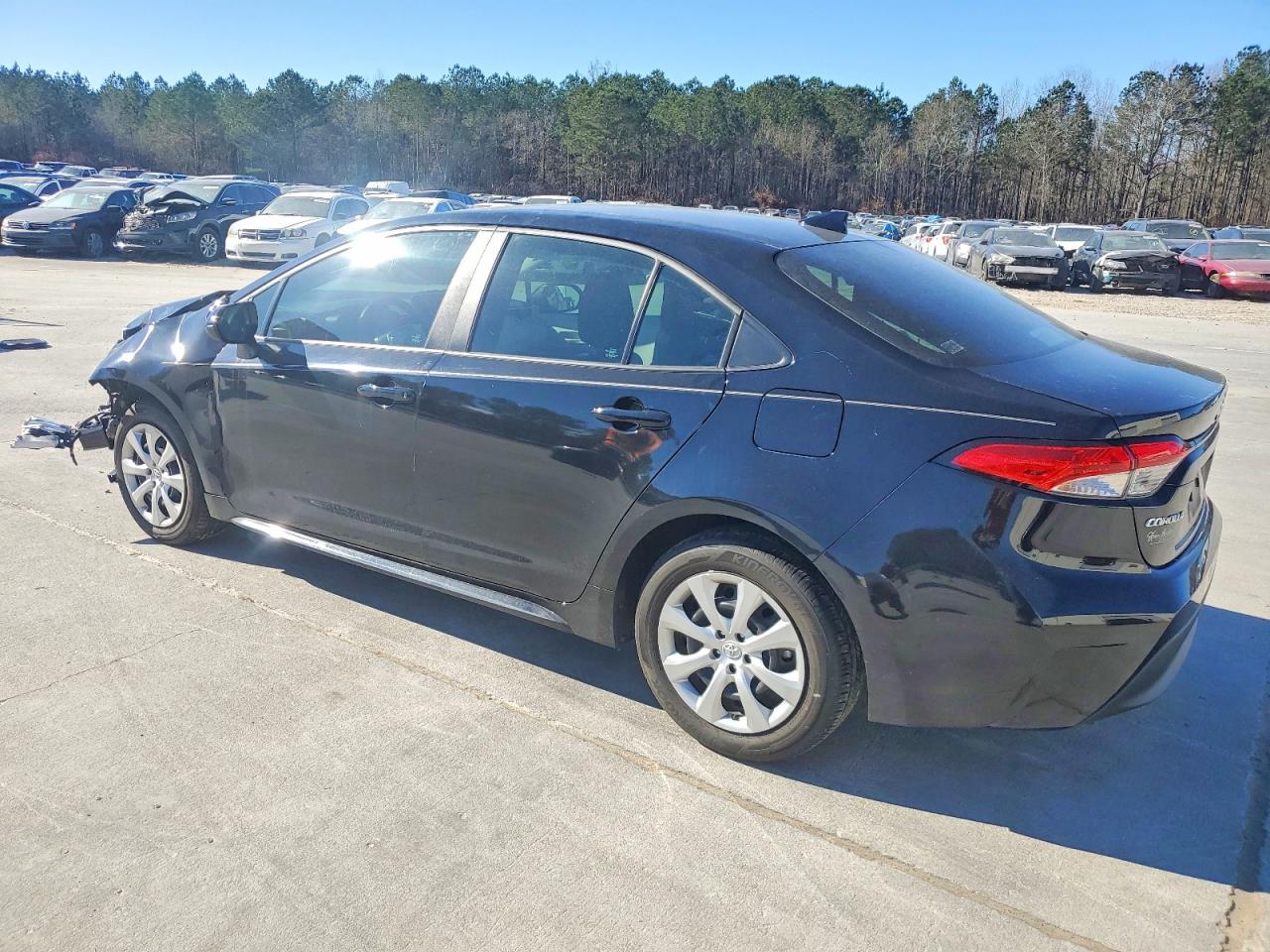 2023 TOYOTA COROLLA LE photo 3