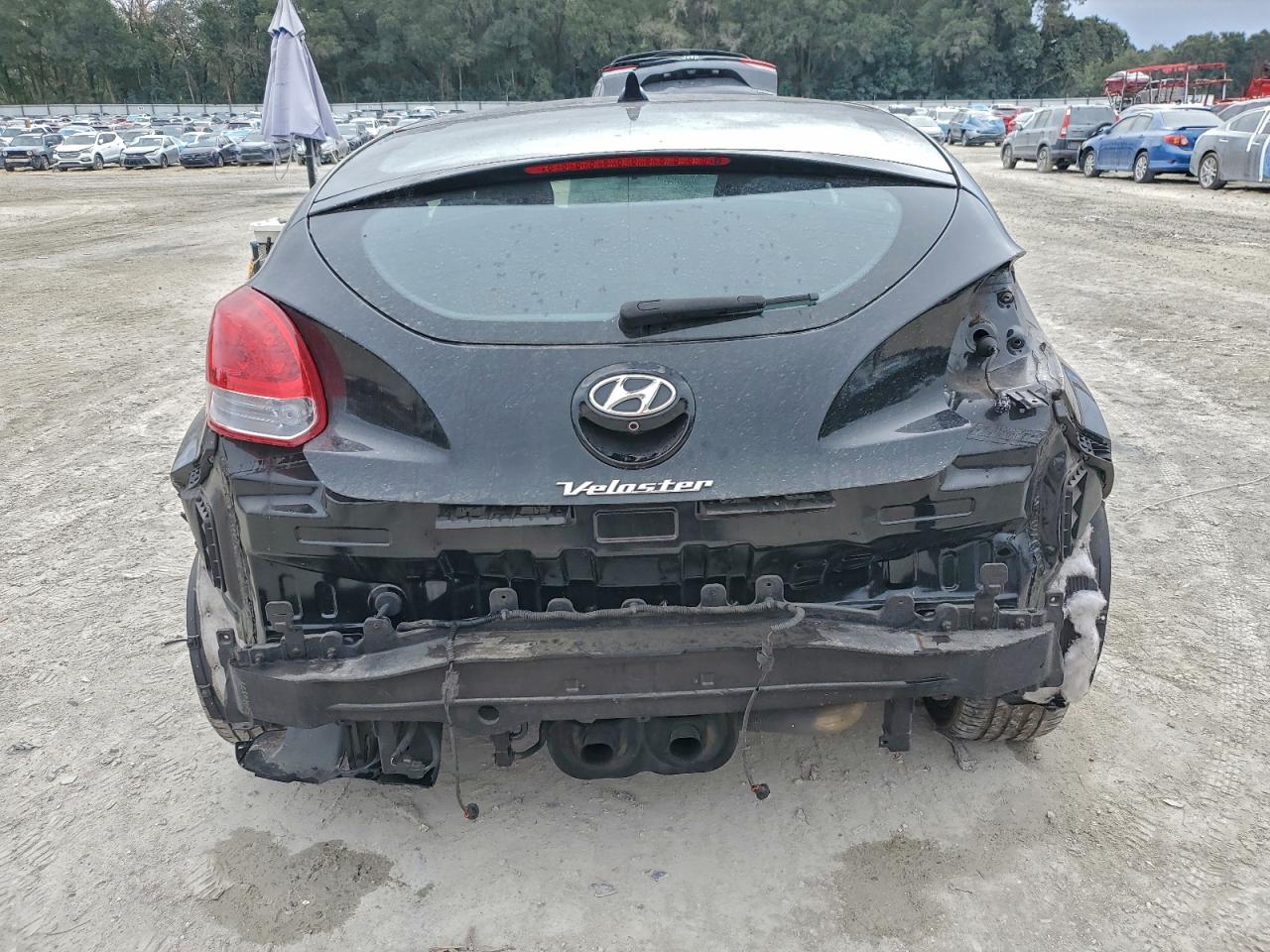 2017 HYUNDAI VELOSTER photo 6