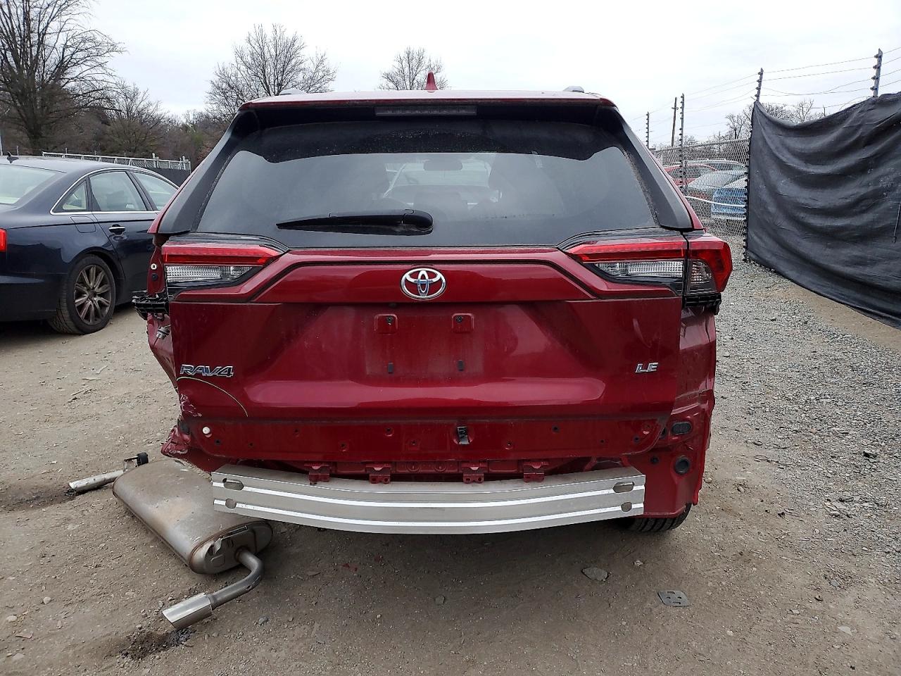 2019 TOYOTA RAV4 LE photo 6