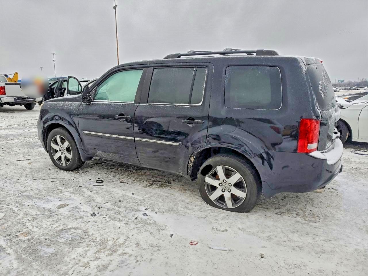 2013 HONDA PILOT TOURING photo 2