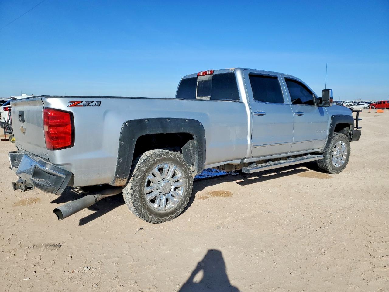 2019 CHEVROLET SILVERADO K3500 LTZ photo 3
