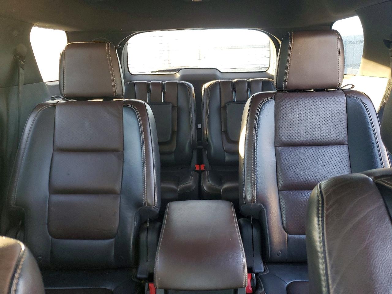 2015 FORD EXPLORER SPORT photo 28