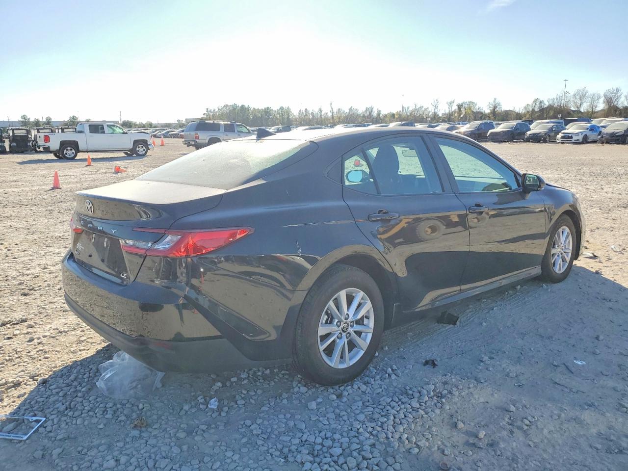 2025 TOYOTA CAMRY XSE photo 3