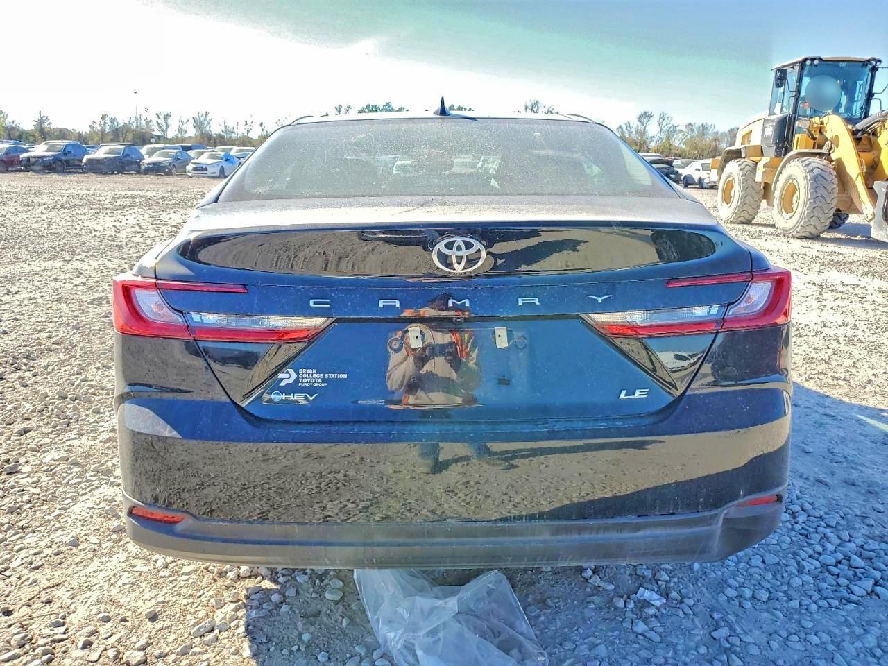 2025 TOYOTA CAMRY XSE photo 6