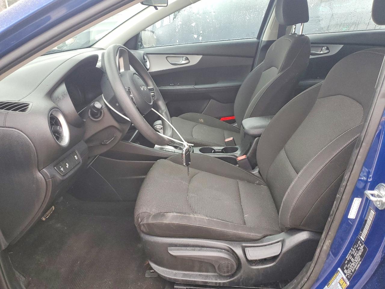 2023 KIA FORTE LXS photo 13