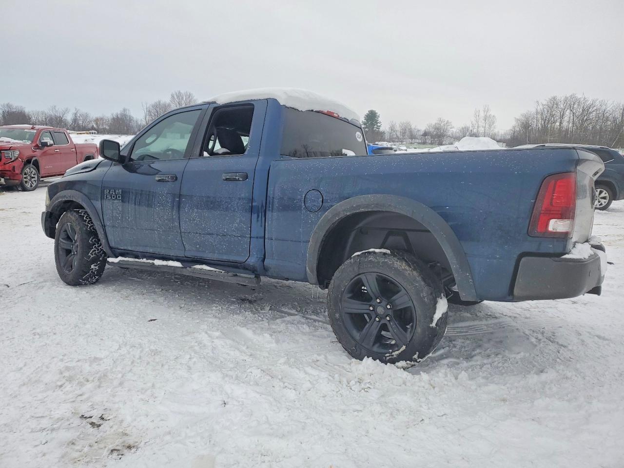 2021 RAM 1500 CLASSIC SLT photo 3