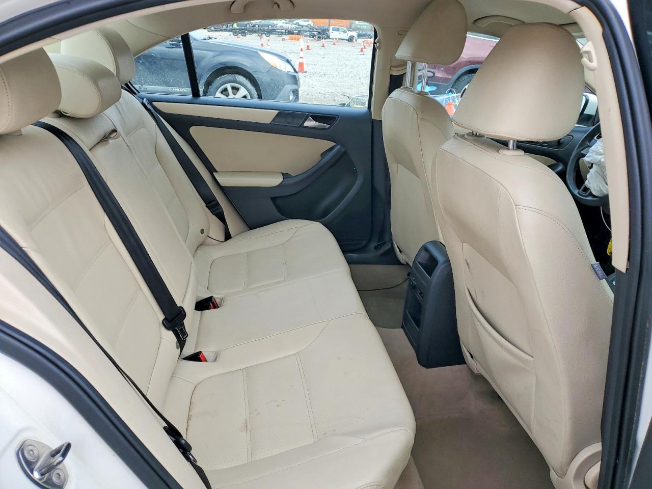 2011 VOLKSWAGEN JETTA SE photo 19