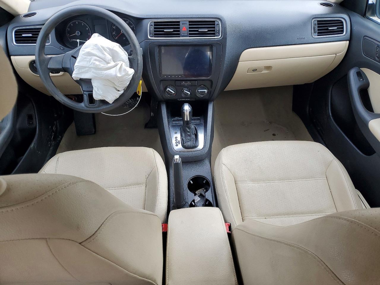 2011 VOLKSWAGEN JETTA SE photo 15