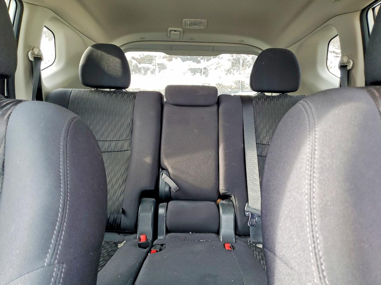 2019 NISSAN ROGUE S photo 10