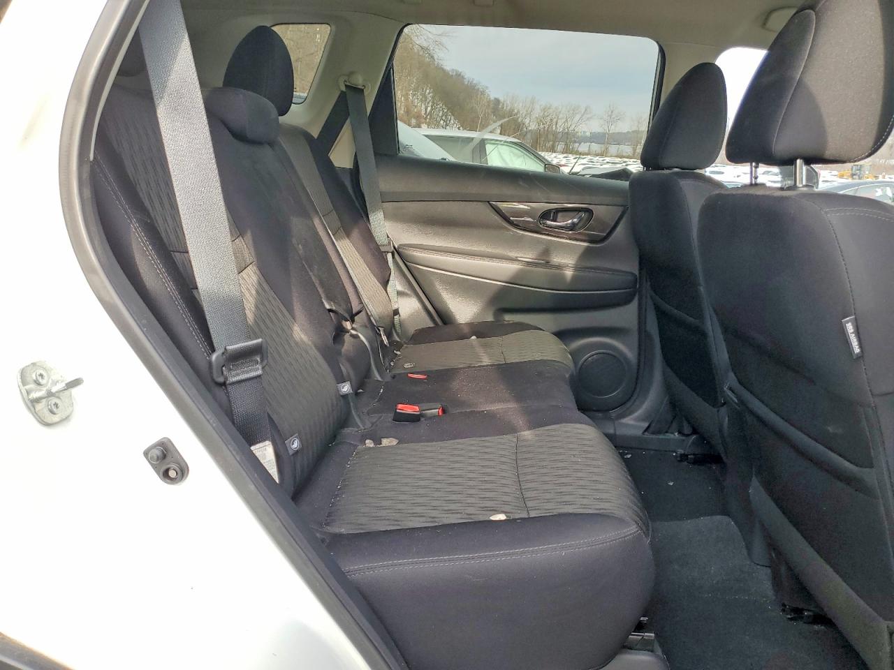 2019 NISSAN ROGUE S photo 11