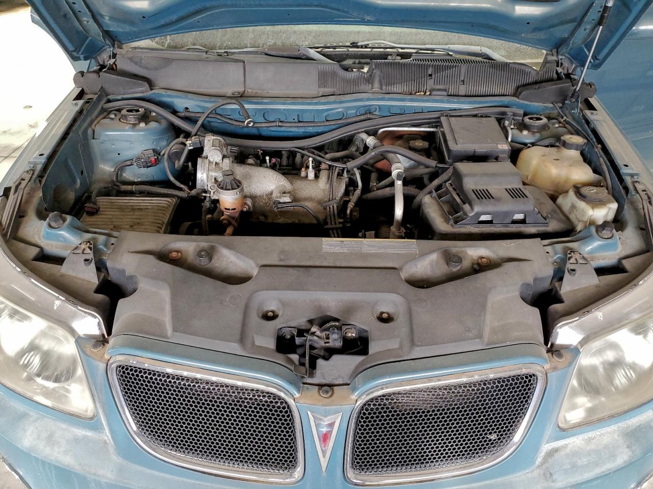 2008 PONTIAC TORRENT photo 12