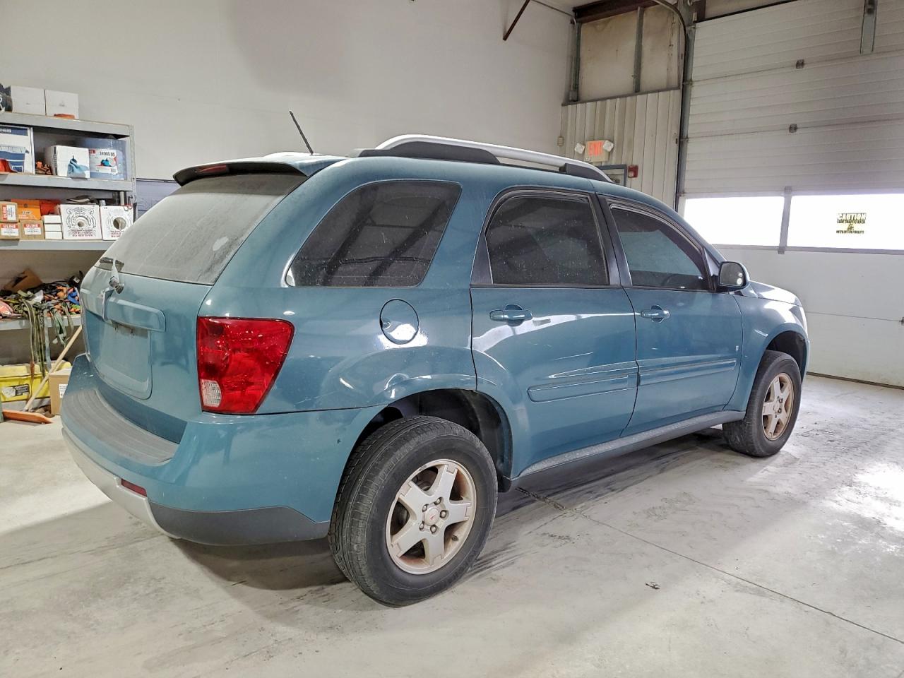 2008 PONTIAC TORRENT photo 3
