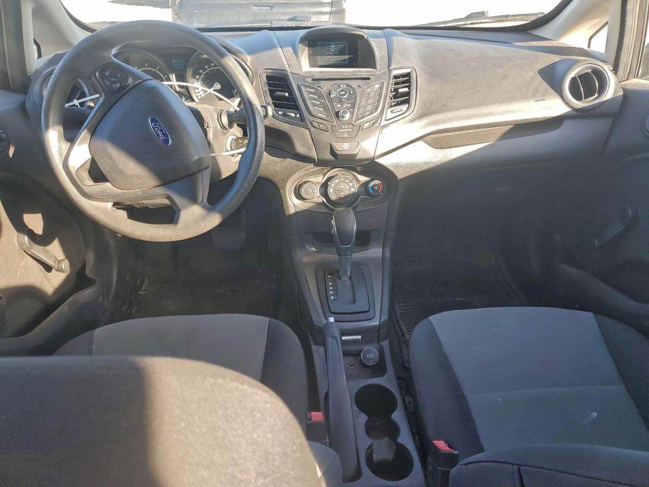 2016 FORD FIESTA S photo 8