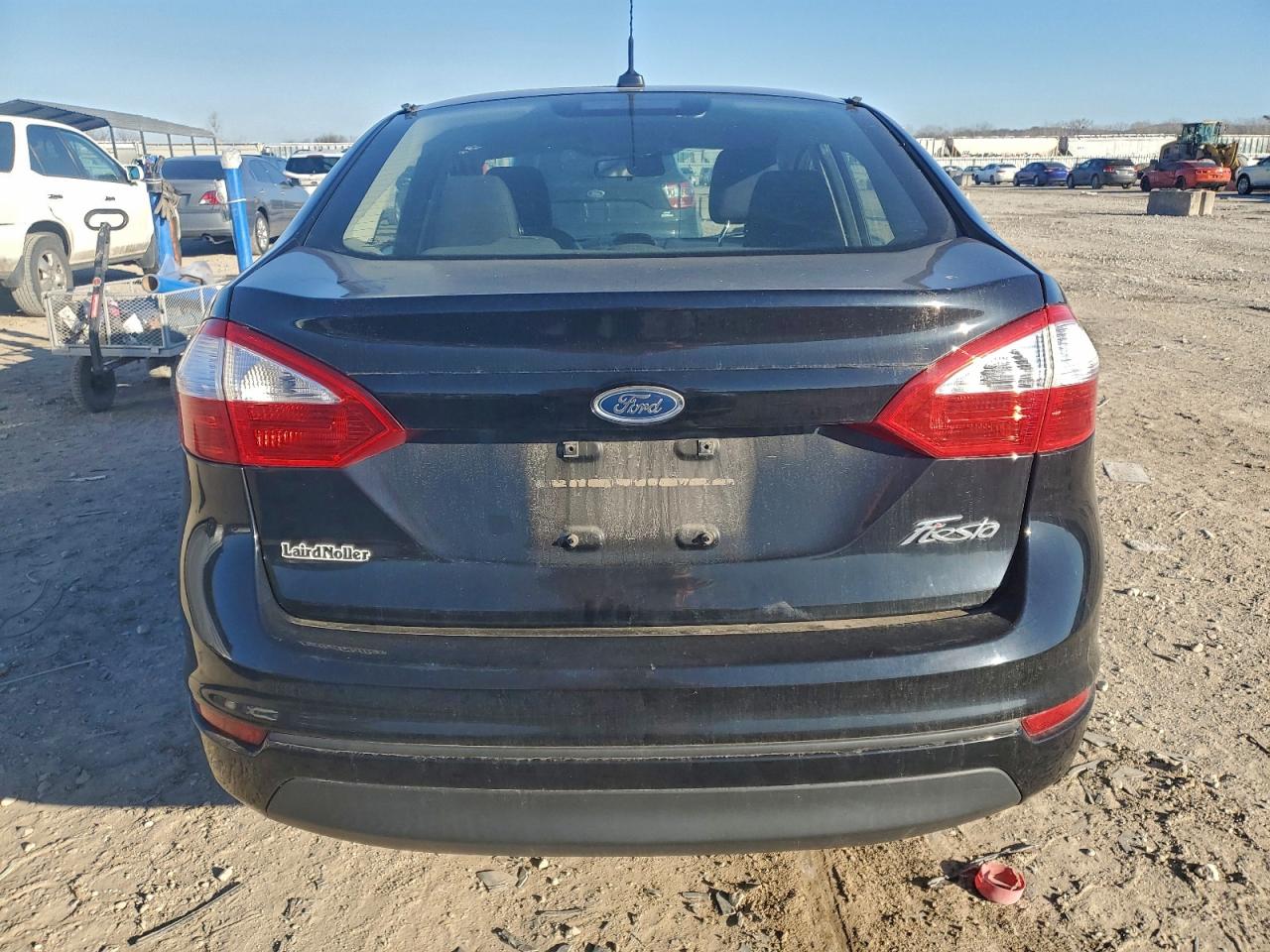 2016 FORD FIESTA S photo 6