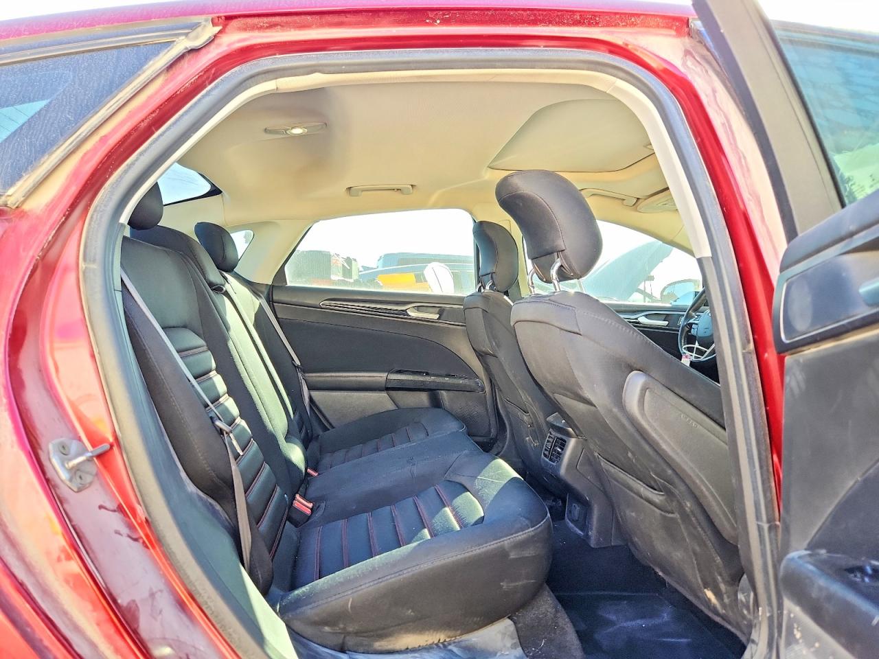 2014 FORD FUSION SE photo 10