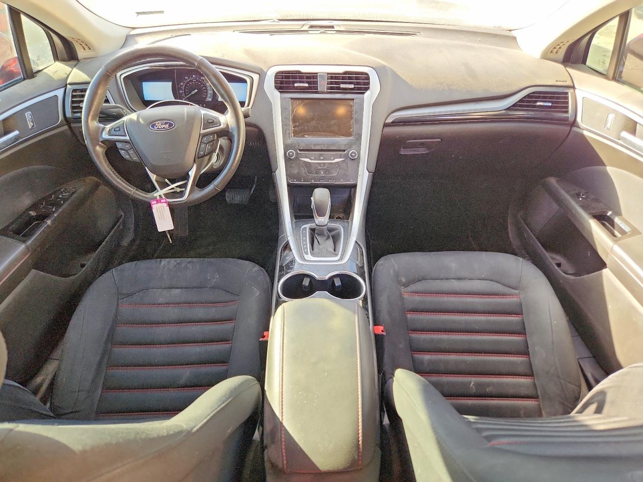 2014 FORD FUSION SE photo 8