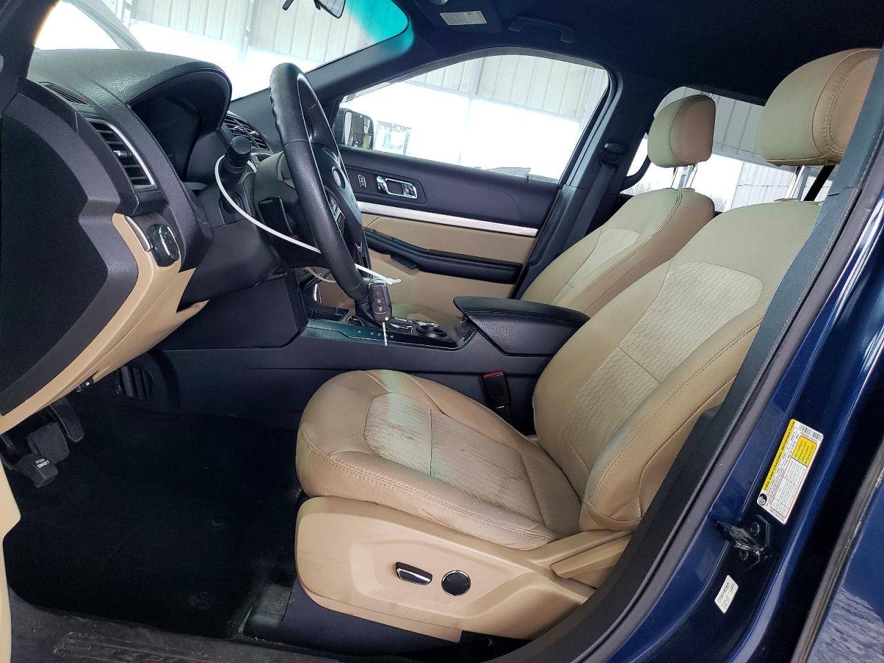 2017 FORD EXPLORER photo 7