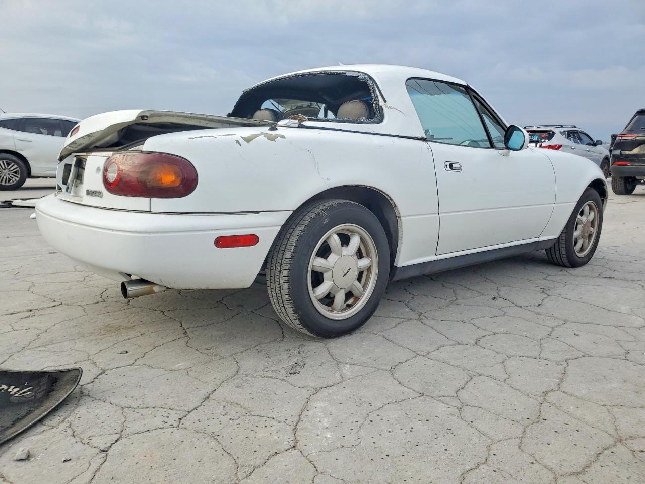 1992 MAZDA MX-5 MIATA photo 3