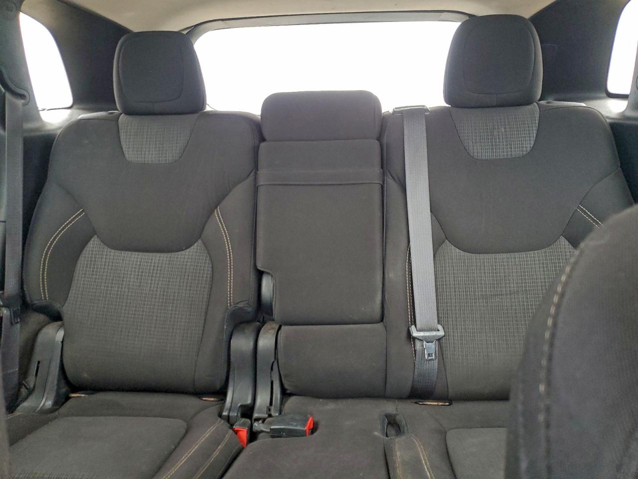 2016 JEEP CHEROKEE LATITUDE photo 10