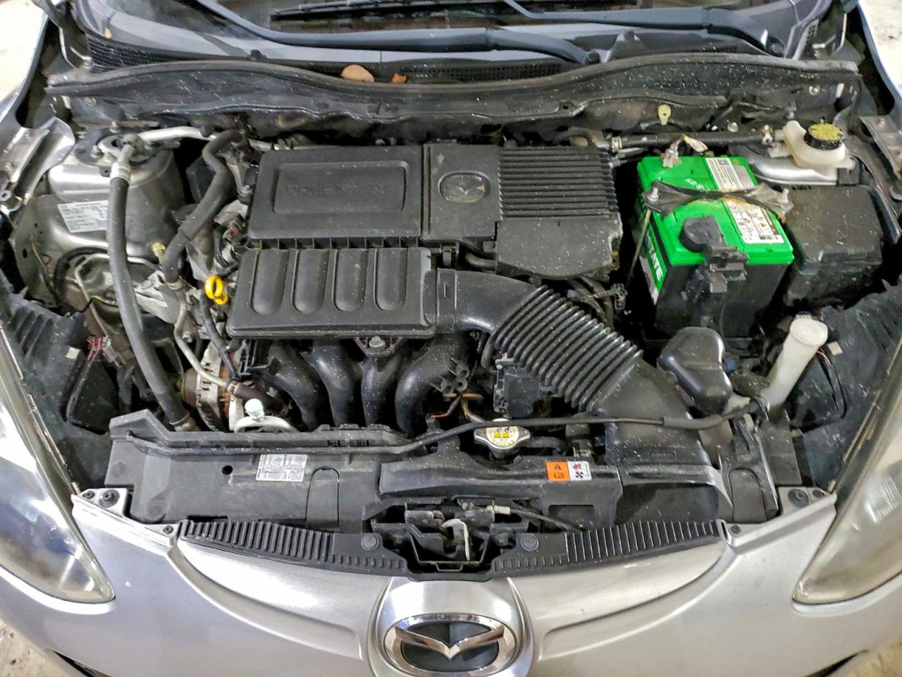 2012 MAZDA MAZDA2 photo 11