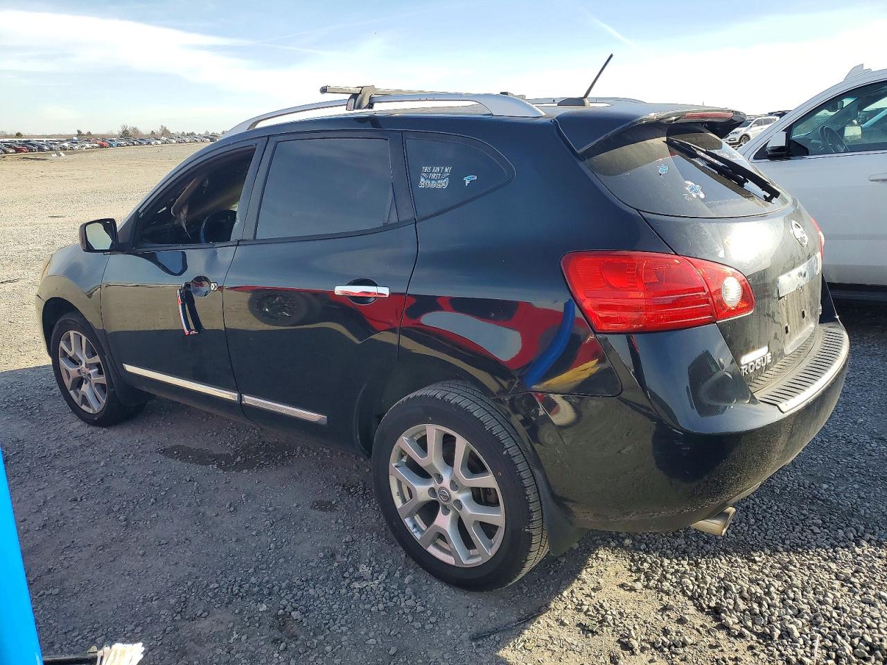 2011 NISSAN ROGUE S photo 2