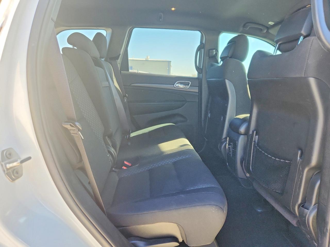 2019 JEEP GRAND CHEROKEE LAREDO photo 21