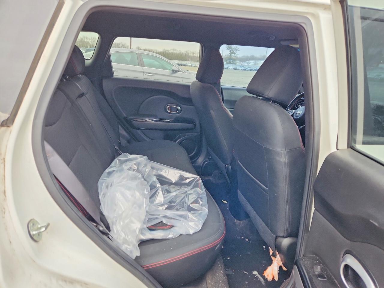 2014 KIA SOUL + photo 10