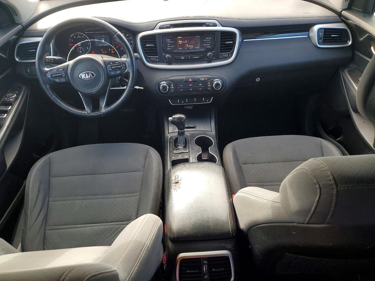 2016 KIA SORENTO LX photo 15
