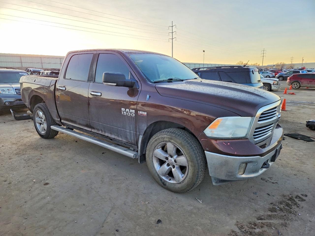 2013 RAM 1500 SLT photo 4