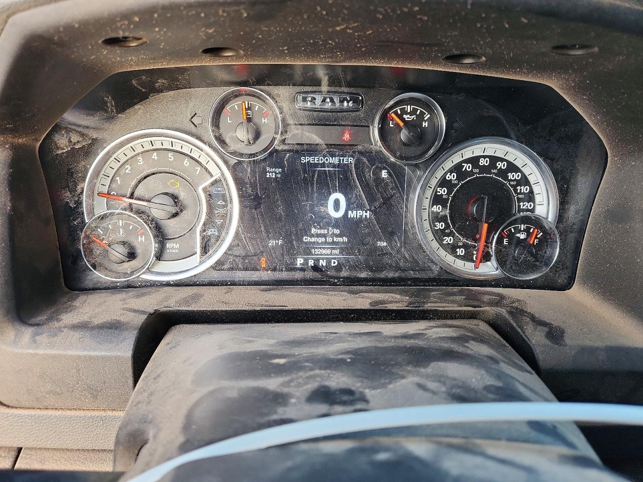 2013 RAM 1500 SLT photo 9
