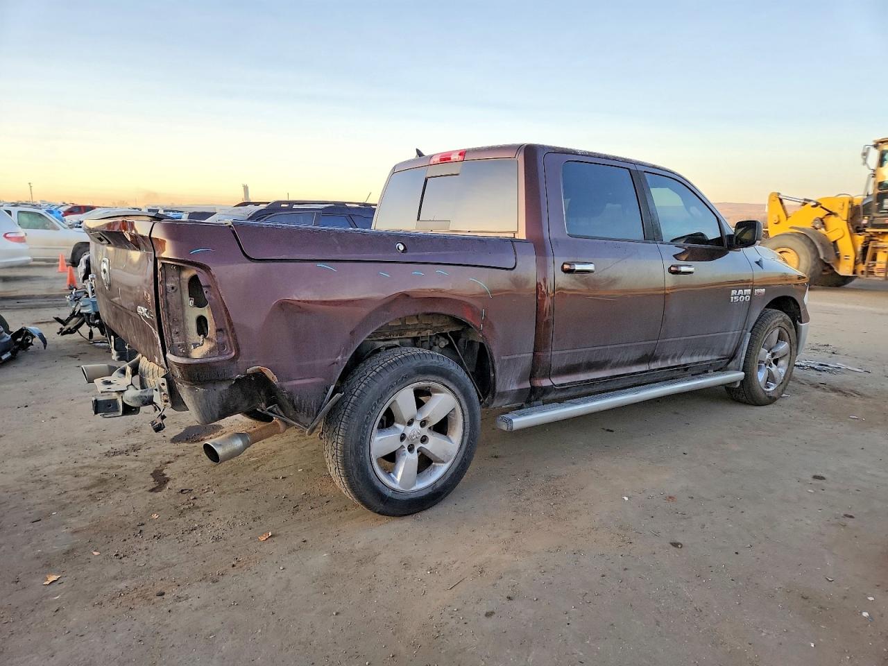 2013 RAM 1500 SLT photo 3