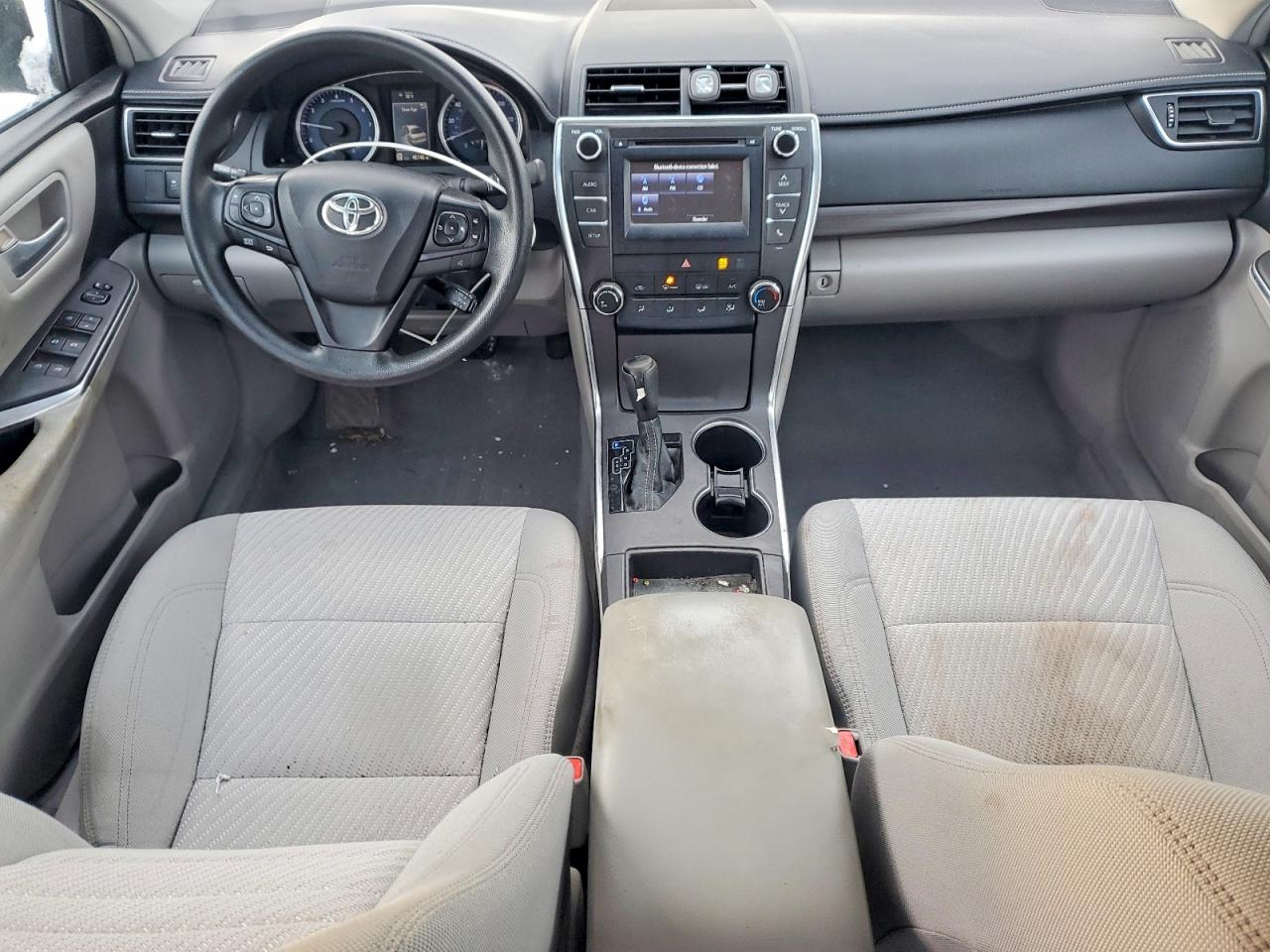 2016 TOYOTA CAMRY LE photo 15