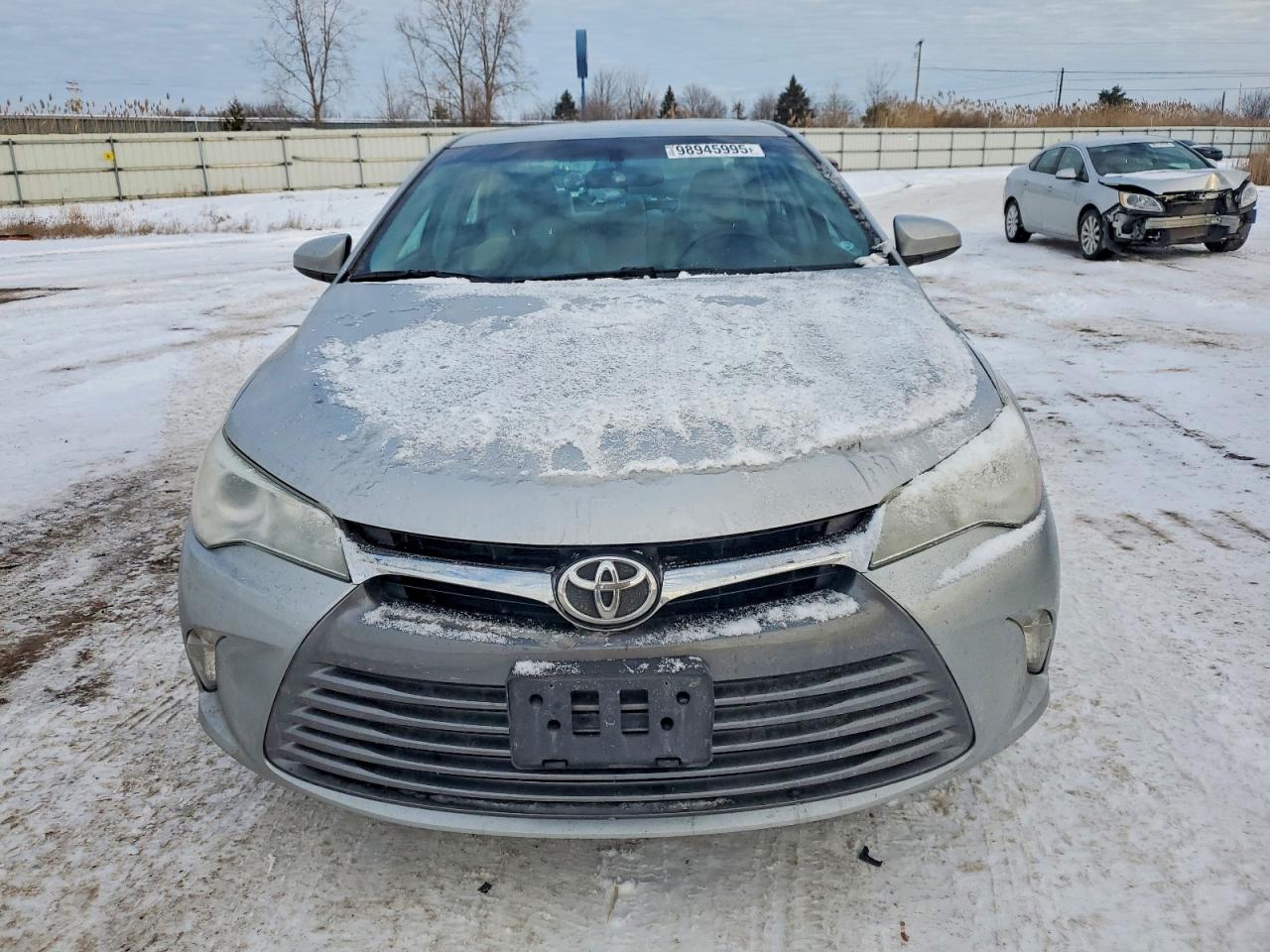 2016 TOYOTA CAMRY LE photo 9