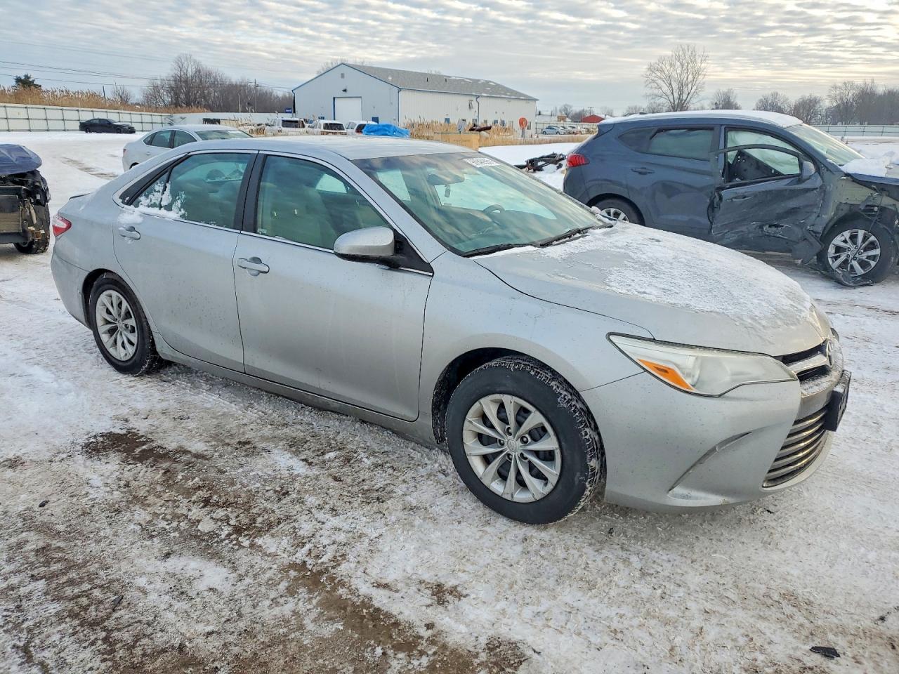 2016 TOYOTA CAMRY LE photo 7