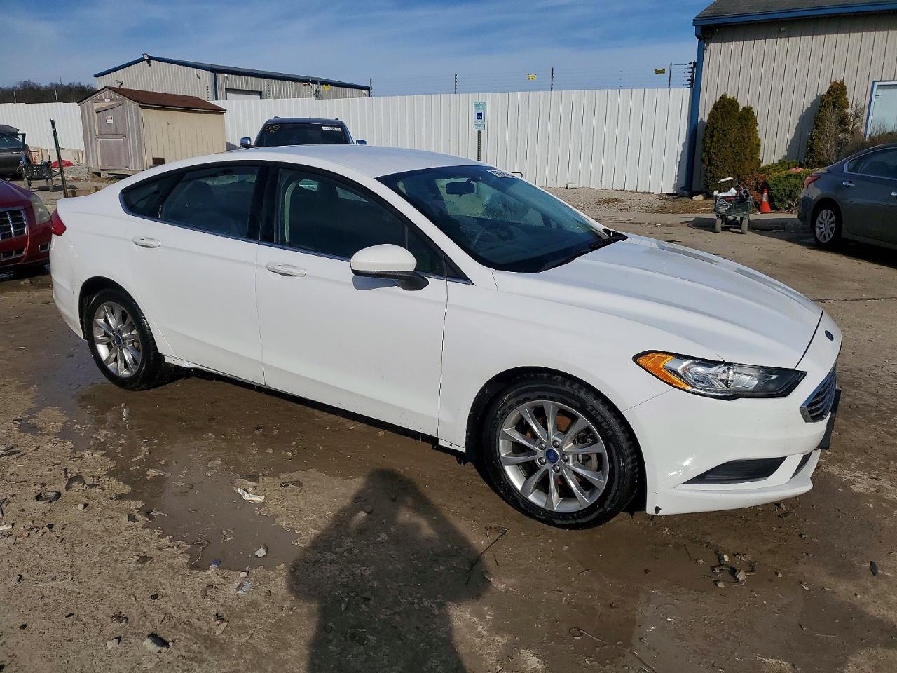 2017 FORD FUSION SE photo 4