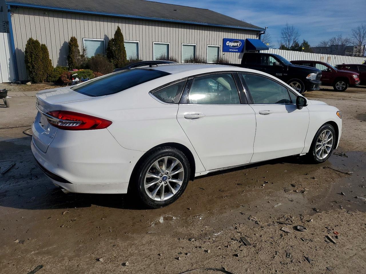 2017 FORD FUSION SE photo 3