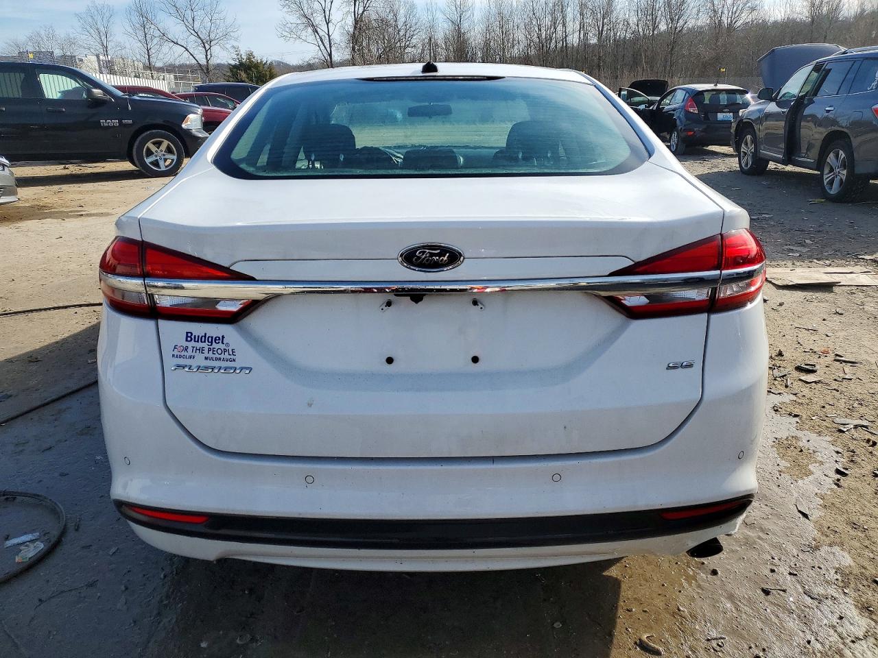 2017 FORD FUSION SE photo 6