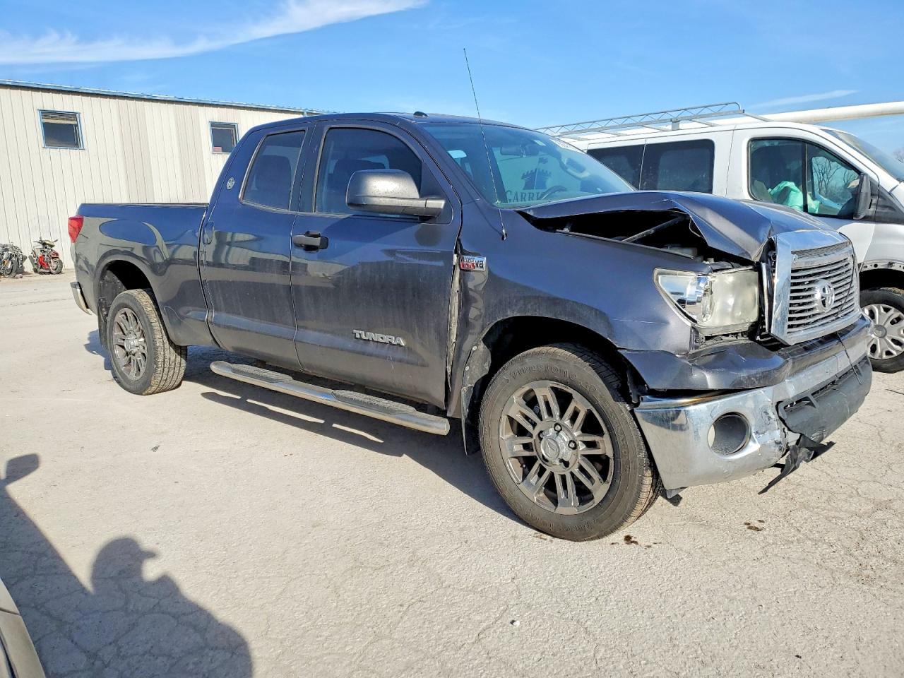 2013 TOYOTA TUNDRA DOUBLE CAB SR5 photo 4