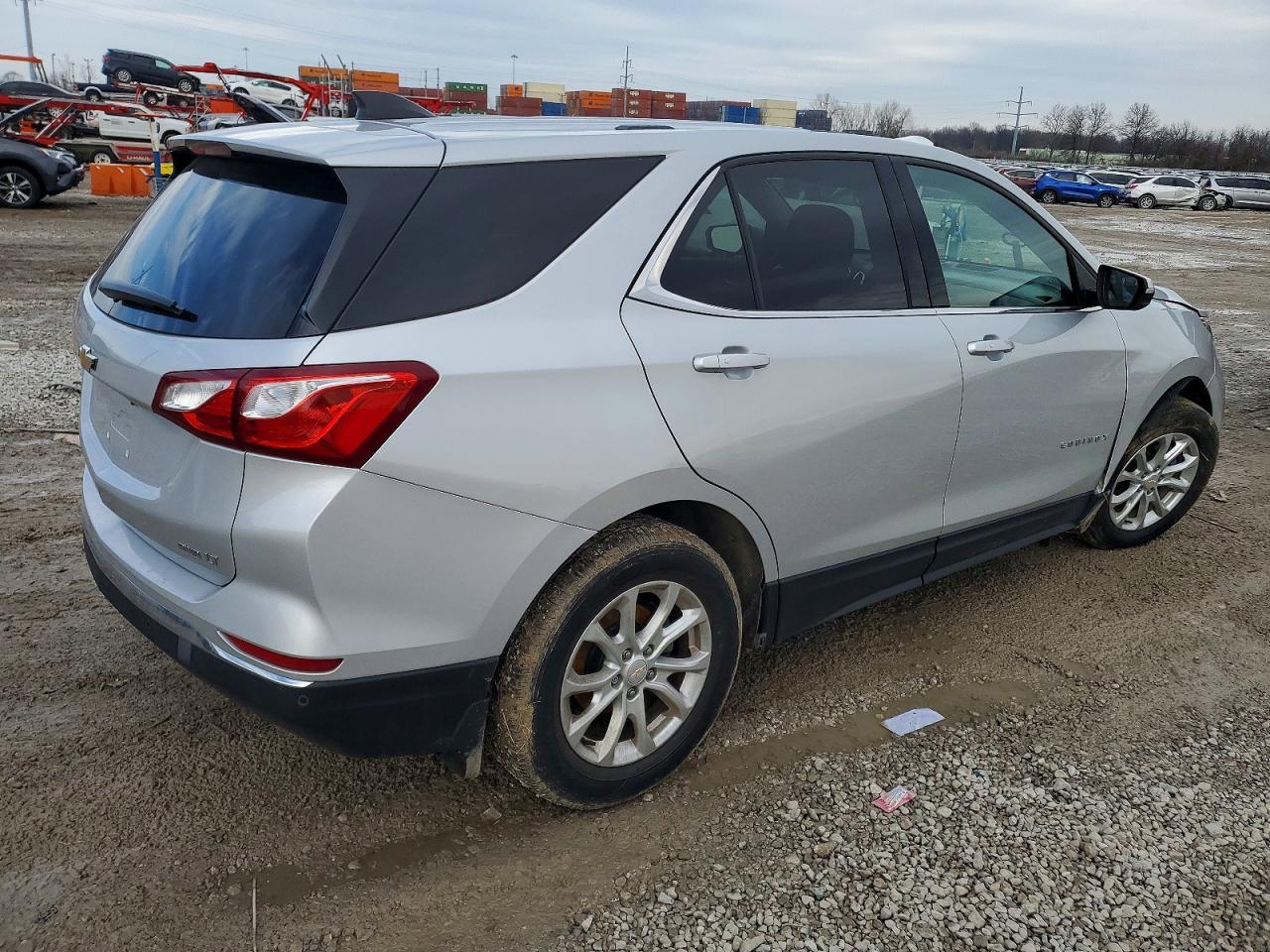 2019 CHEVROLET EQUINOX LT photo 3