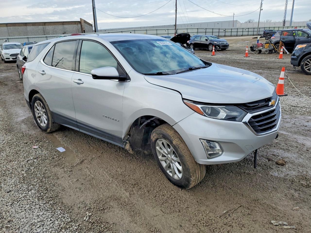 2019 CHEVROLET EQUINOX LT photo 4