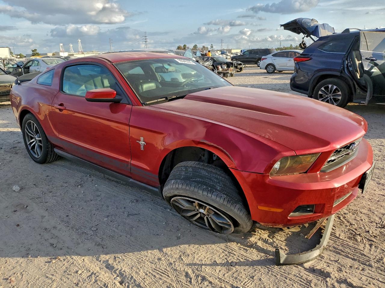 2012 FORD MUSTANG photo 4